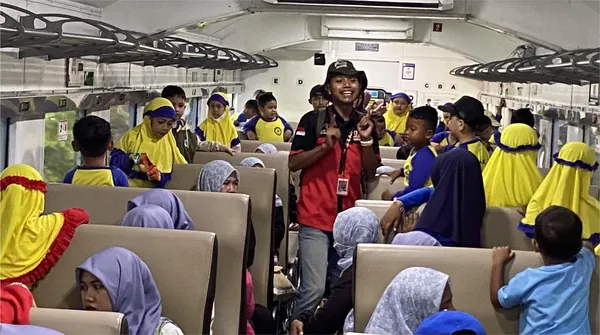 Pengalaman seru siswa saat melakukan perjalanan edukasi menggunakan transportasi Kereta Api