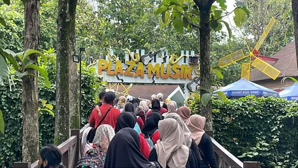 Edukasi daur ulang dan pengolahan limah yang interaktif untuk siswa sekolah Adiwiyata